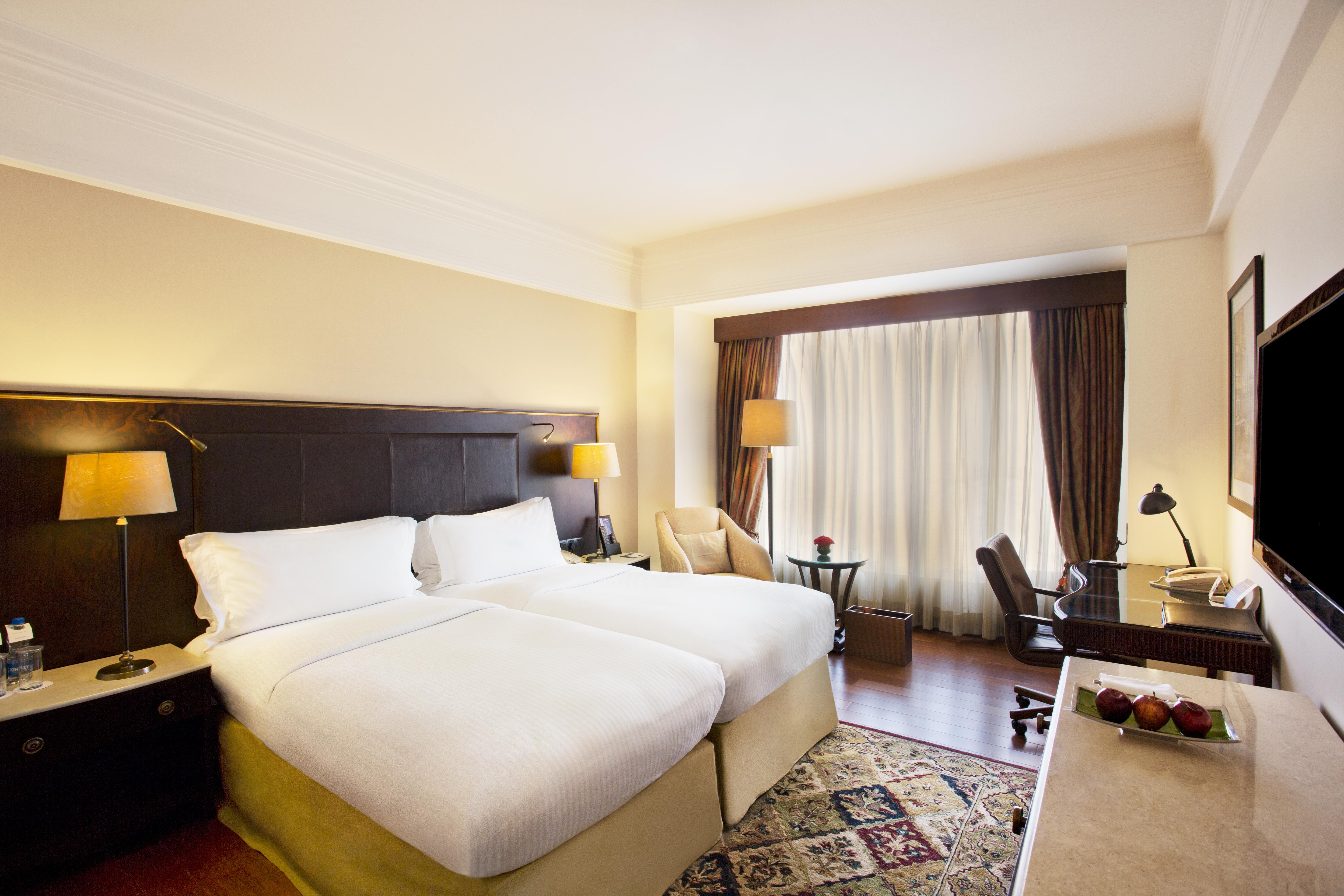 Eros Hotel New Delhi, Nehru Place Luaran gambar A room at the hotel