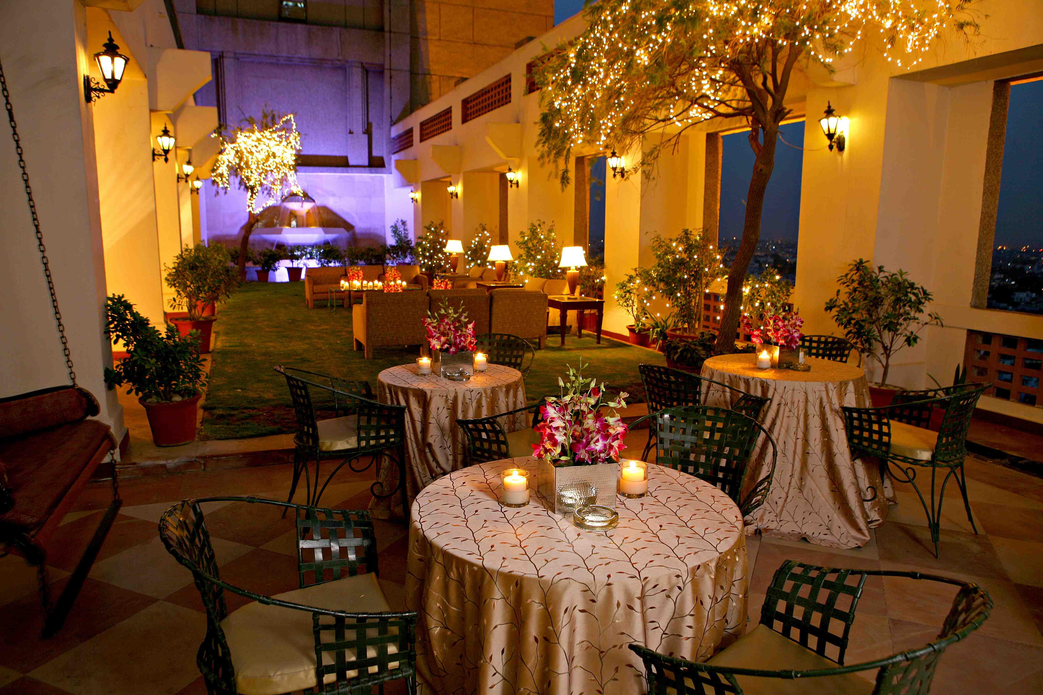 Eros Hotel New Delhi, Nehru Place Luaran gambar The Garden at the Taj Mahal Palace, Mumbai